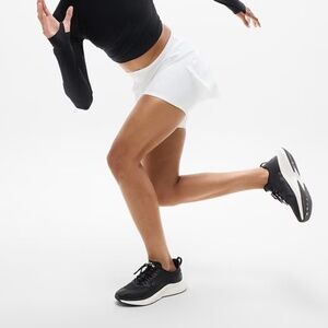 ATHLETA CROSSOVER RUN SHORT, WHITE, WOMEN'S SIZE XS